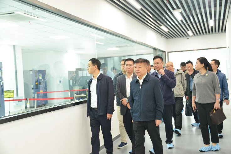 省工信廳陳建業(yè)廳長一行蒞臨睿能科技調(diào)研考察(圖1)